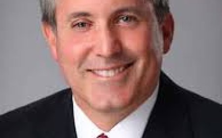 Ken Paxton (R)