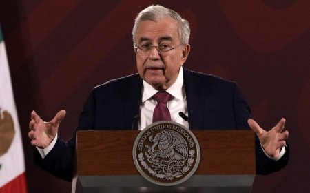 Sinaloa Gov. Ruben Rocha extradited to US by...?